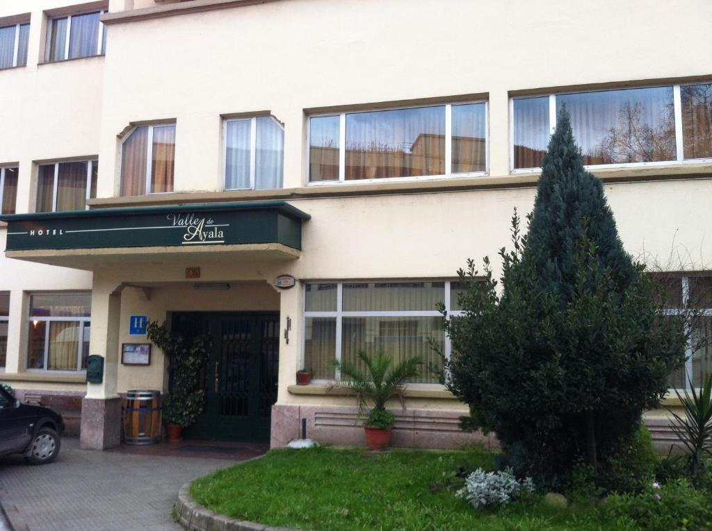 Hotel Valle De Ayala Llodio Exterior photo